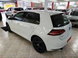 VOLKSWAGEN - GOLF - 2015/2015 - Branca - R$ 78.900,00