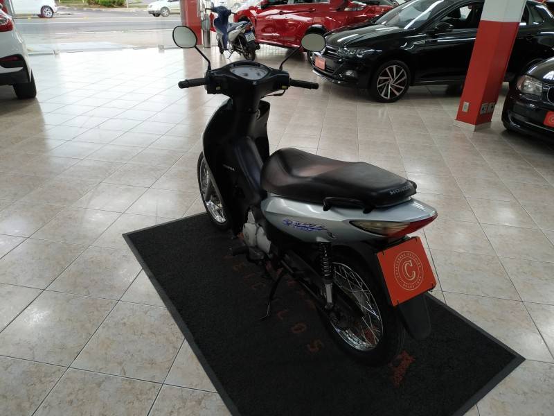 HONDA - BIZ 125 - 2007/2007 - Prata - R$ 7.900,00