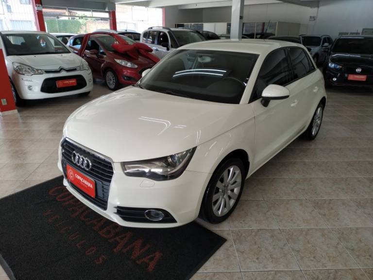 AUDI - A1 - 2013/2013 - Branca - R$ 72.900,00